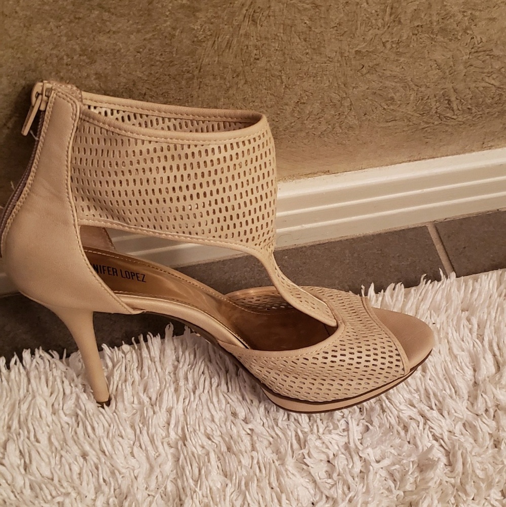 Jennifer Lopez heels
